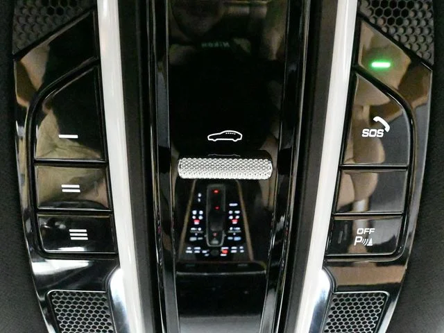 Used 2022 Blue Porsche Base image 28