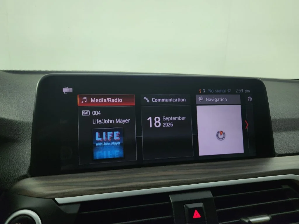 Used 2019 Black BMW xDrive30i image 29