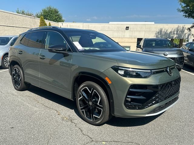 New 2026 Green Volkswagen 2.0T SEL R-Line image 3