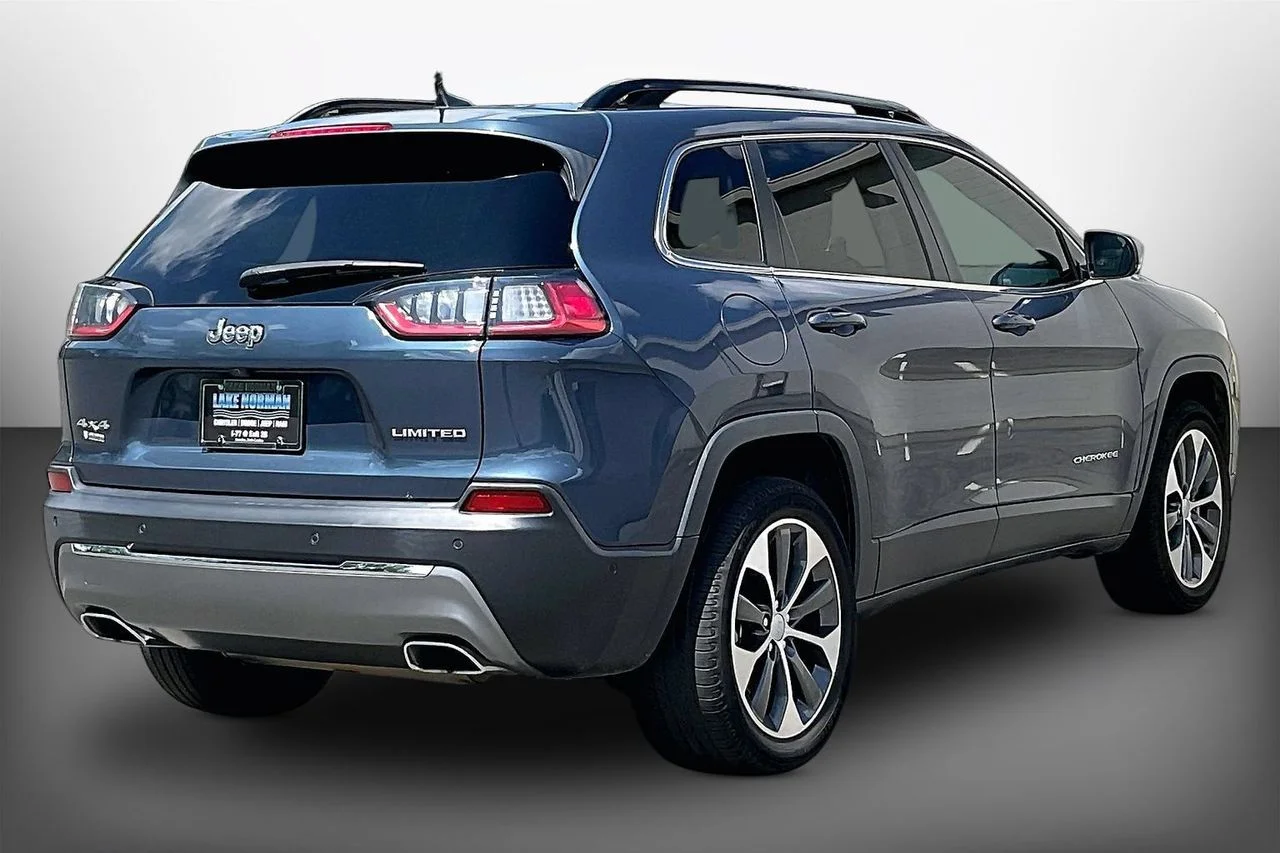Certified Used 2022 Blue Jeep Limited image 8