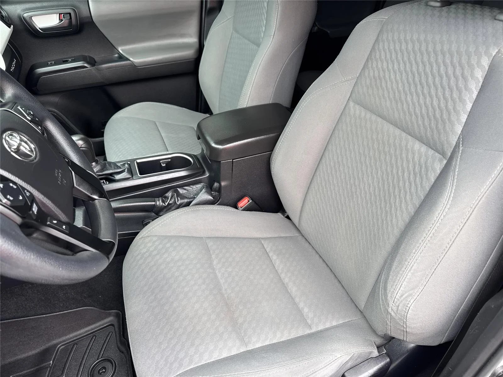 Used 2021 Super White Toyota SR image 11