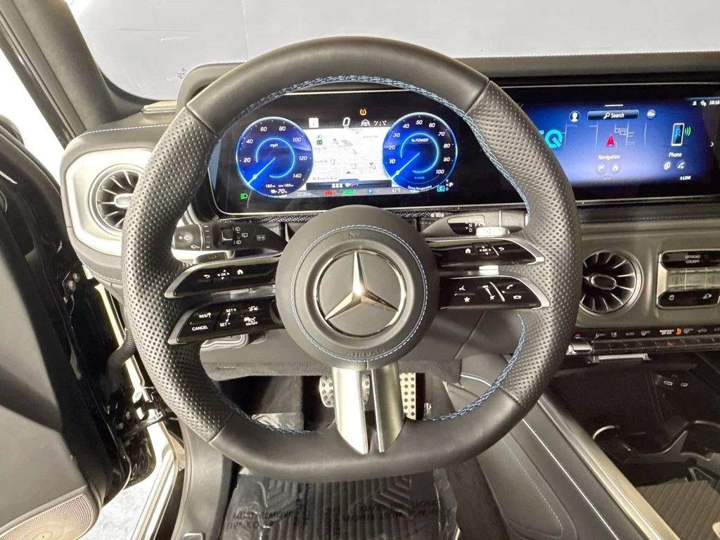 Used 2025  Mercedes-Benz G 580 image 11
