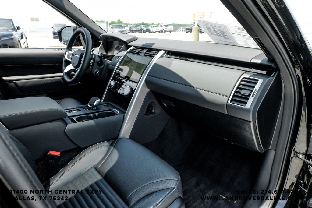 Used 2025 Black Land Rover S image 16