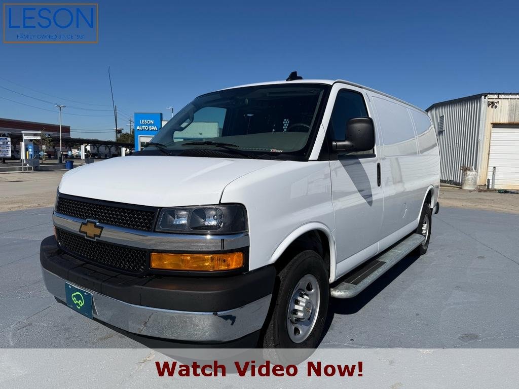 2024 Chevrolet Express 2500 Work Van HD's photo