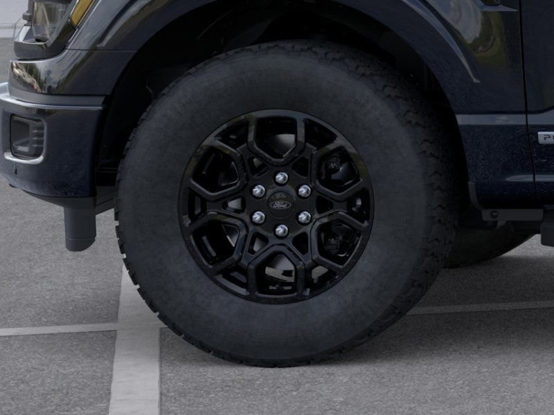 New 2026 Agate Black Metallic Ford XLT image 20