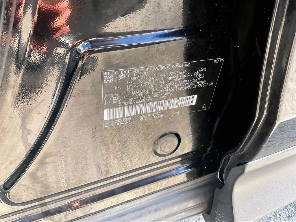 Used 2013 Black Toyota LE image 31