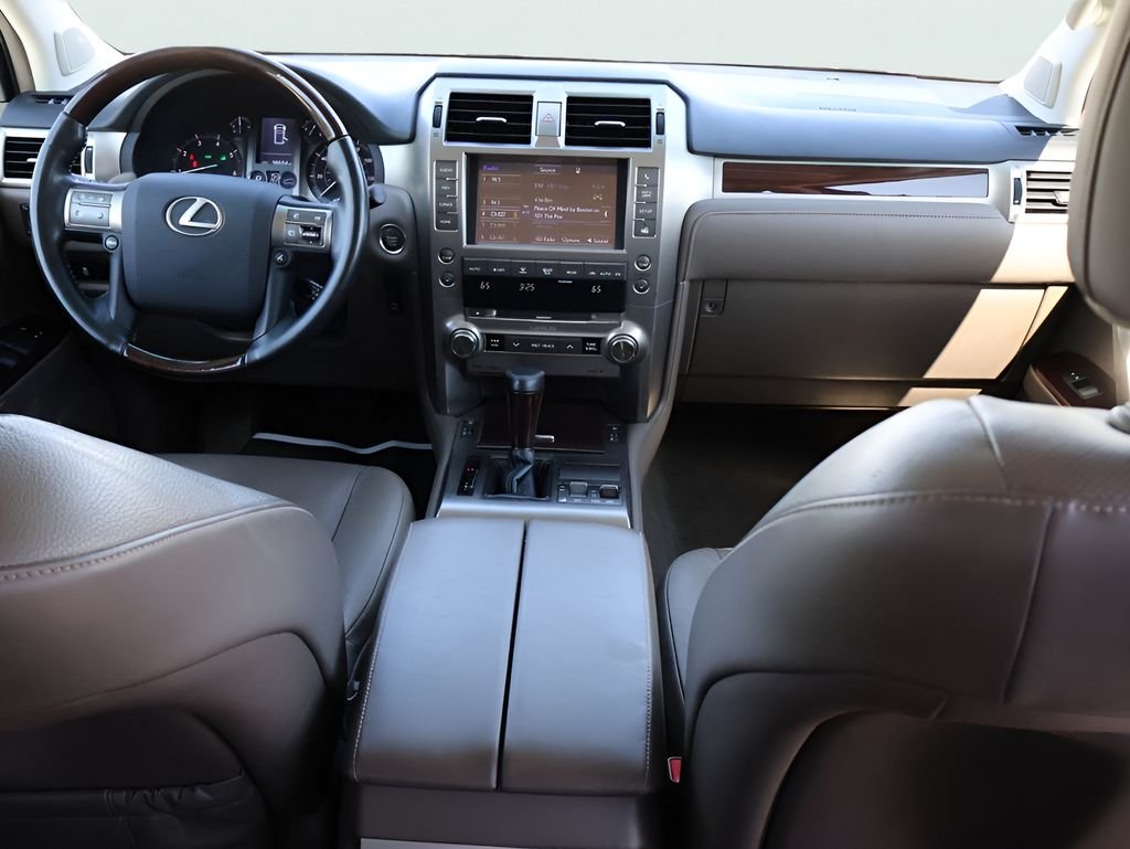 Used 2019 Nightfall Mica Lexus 460 image 14