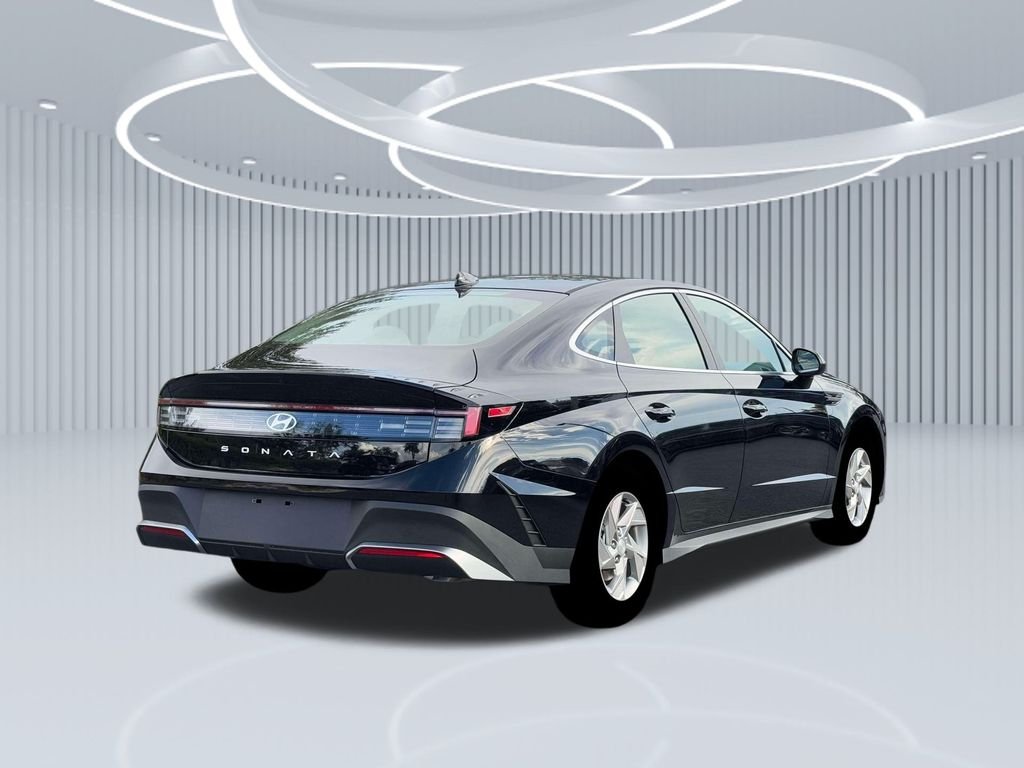 New 2026 Black Hyundai SE image 26