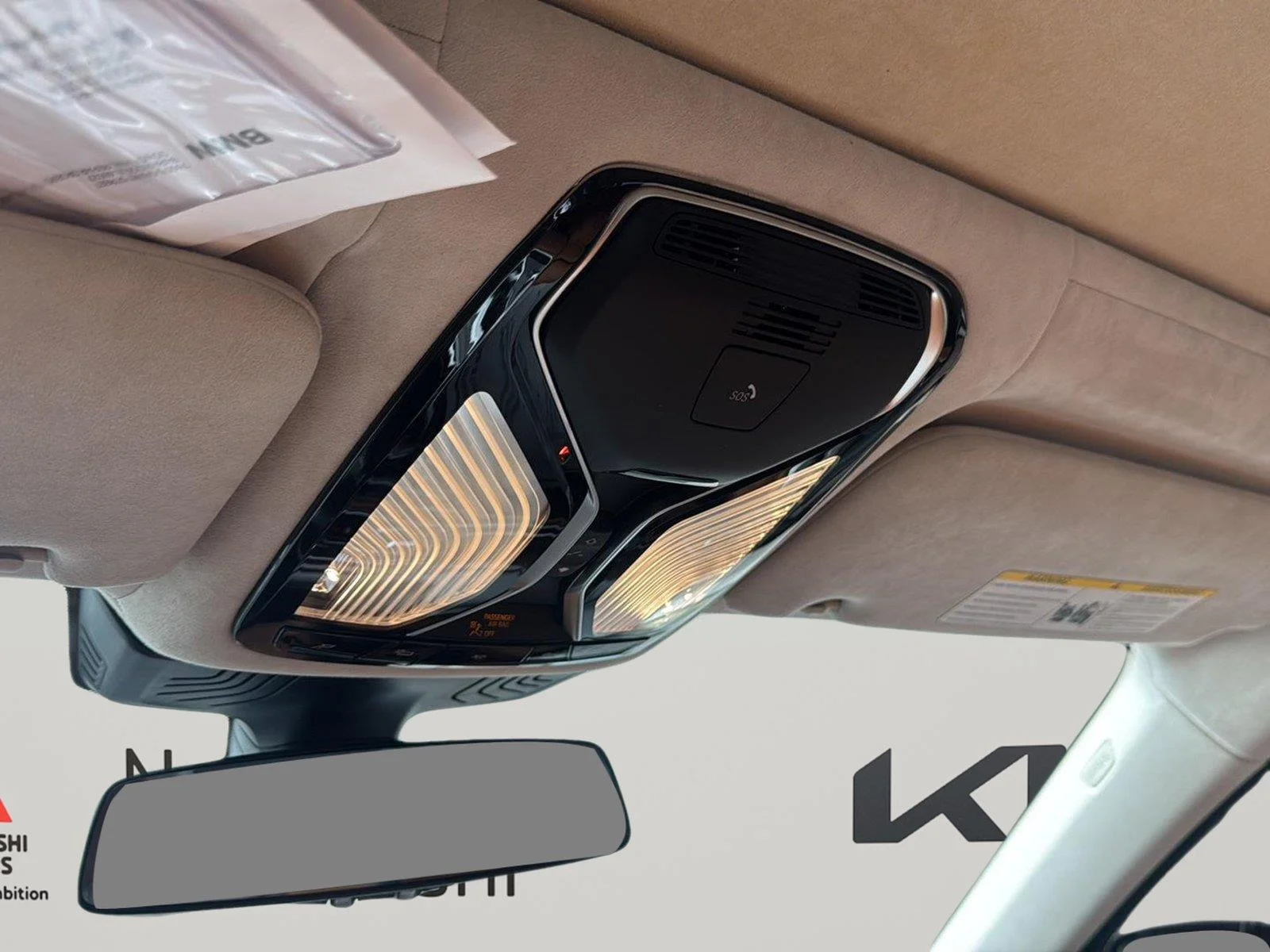 Used 2021 Dark Graphite Metallic BMW 745e xDrive image 24