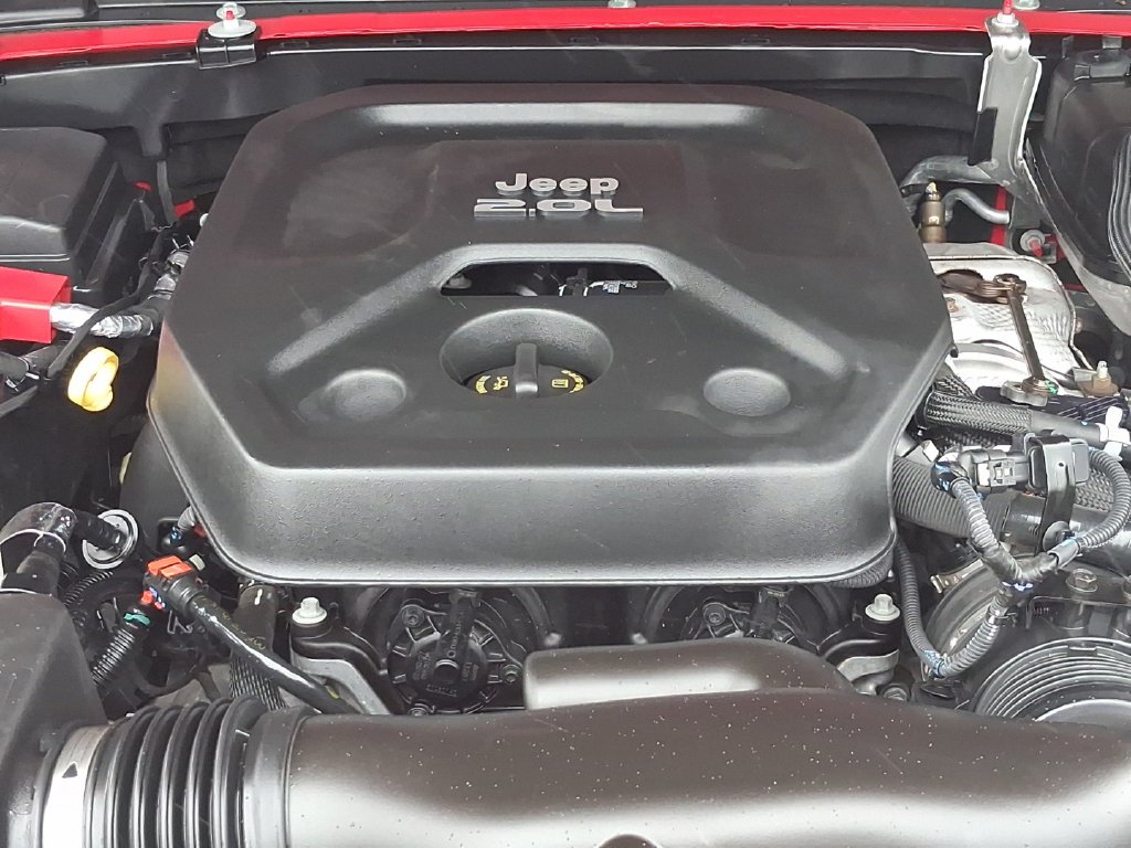 Used 2018 Red Jeep Unlimited Sport S image 9