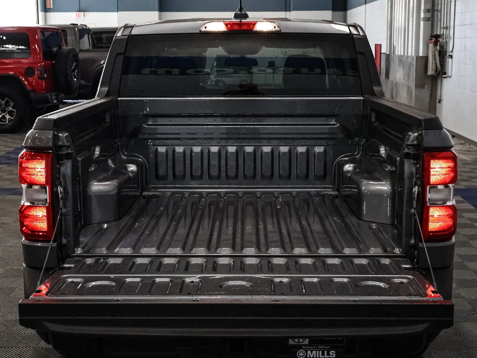 New 2026 Gray Ford XLT image 18