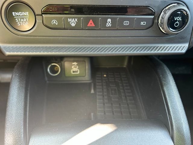 Used 2025 Gray Metallic Ford Big Bend image 17