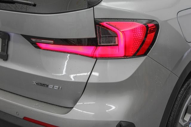 Used 2023 Space Silver BMW xDrive28i image 10