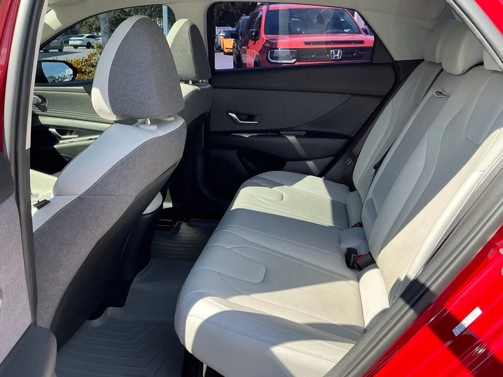Used 2022 Red Hyundai Limited image 23
