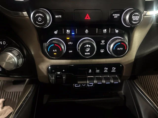 Used 2022 White Ram Laramie image 21