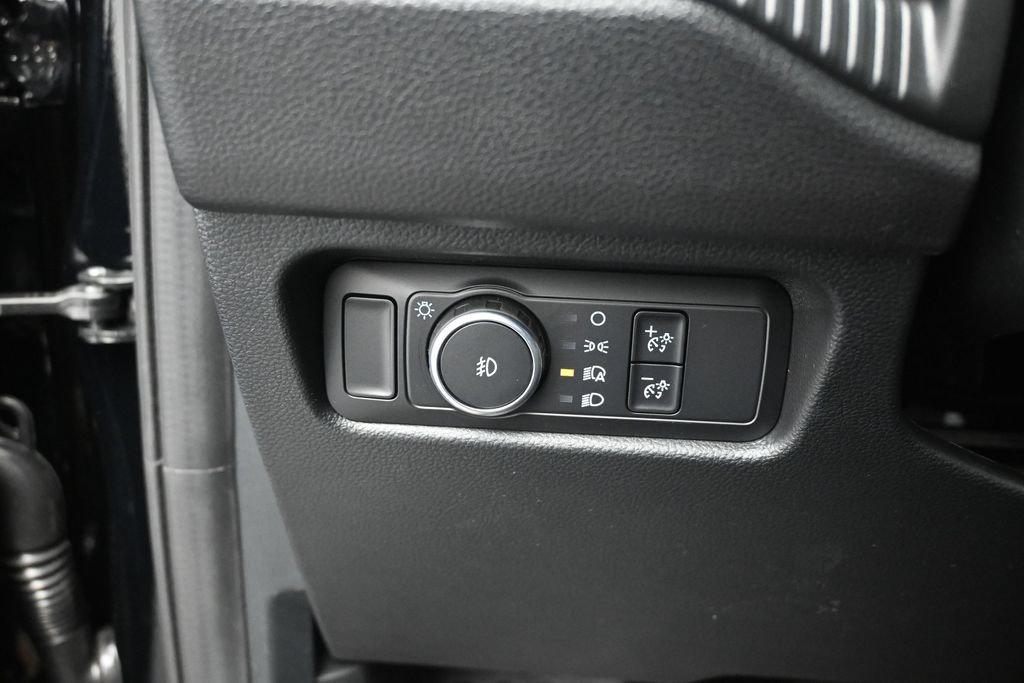 New 2026 Shadow Black Ford XL image 11