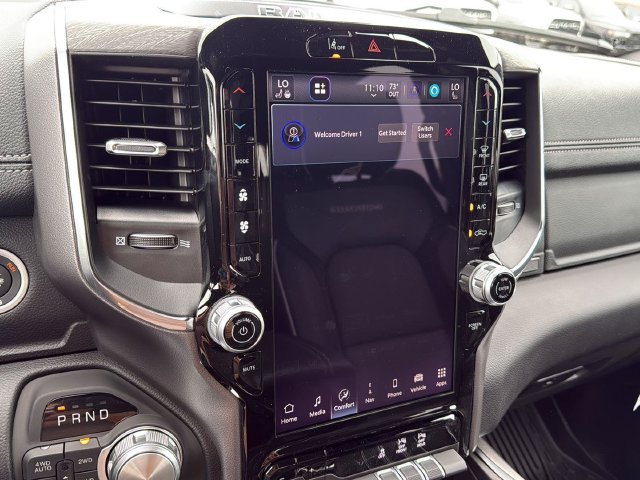 New 2026 Diamond Black Crystal Pearl-Coat Exterior Paint RAM Laramie image 5