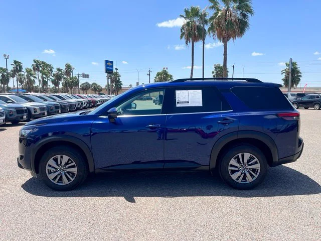Used 2025 Blue Nissan SV image 5