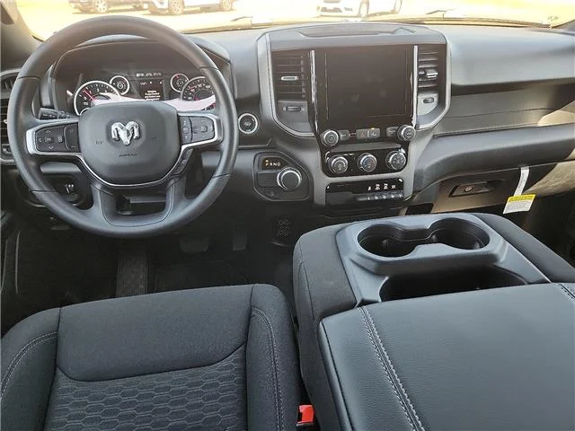New 2026 PW7 Bright Whit Ram EXPRESS CREW CAB 4X2 5
