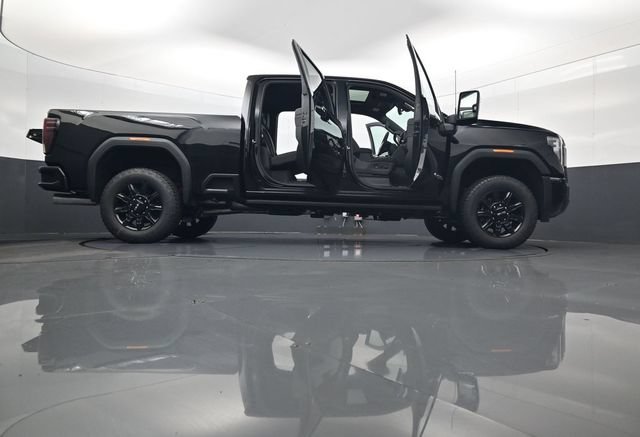 New 2026 Onyx Black GMC AT4 image 33