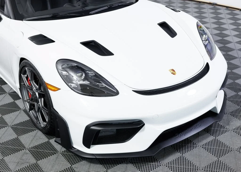 2025 Porsche 718 Spyder RS - Photo 40