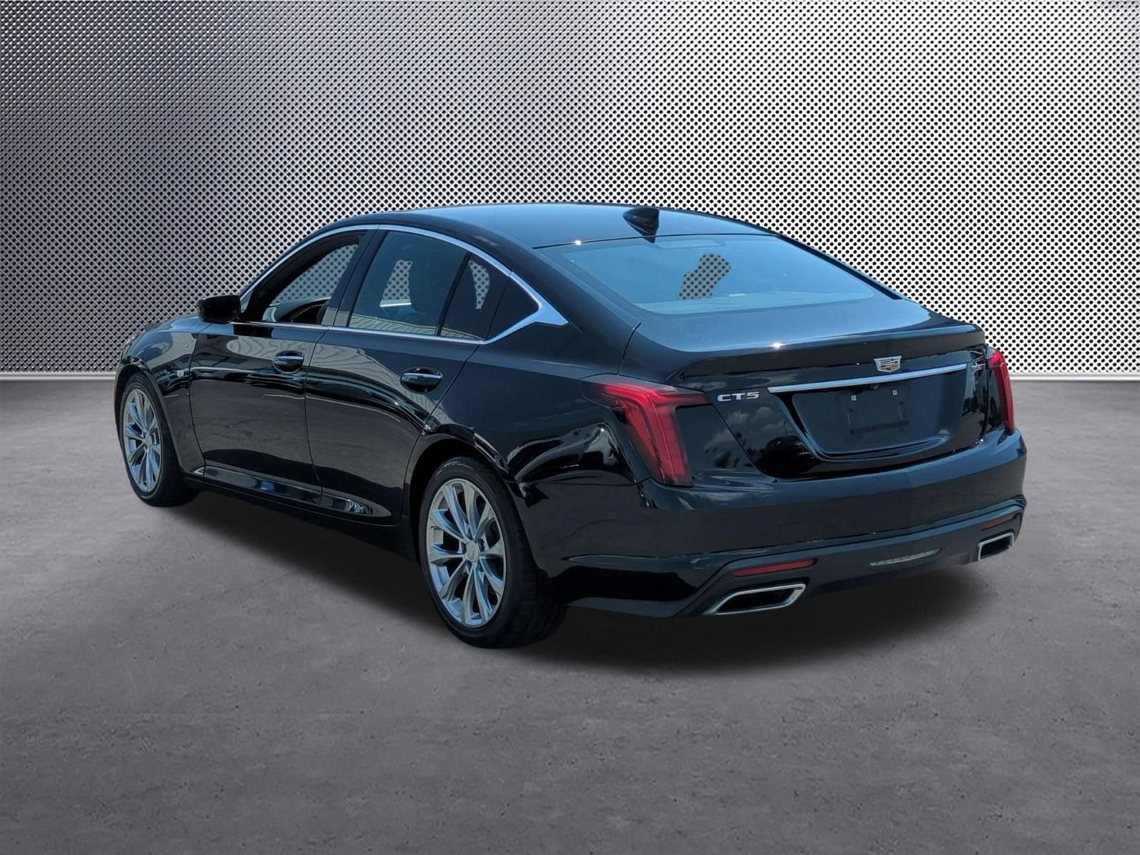 Used 2022 BLACK RAVEN Cadillac Premium Luxury image 3