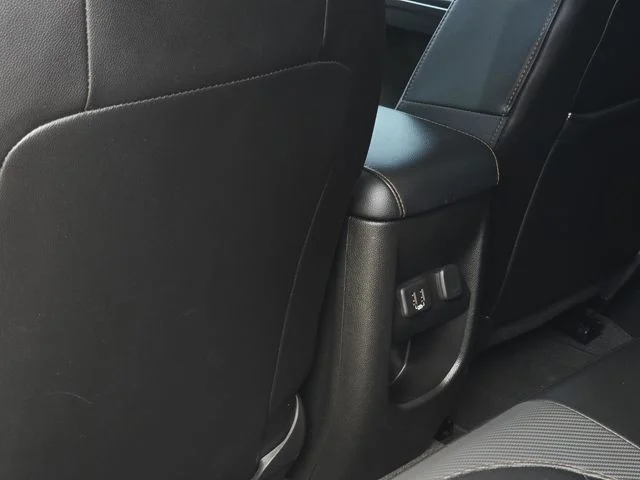 Used 2022 White GMC AT4 w/Cloth image 30