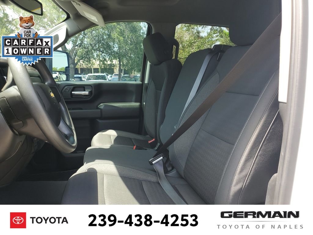 Used 2024 White Chevrolet Custom image 19
