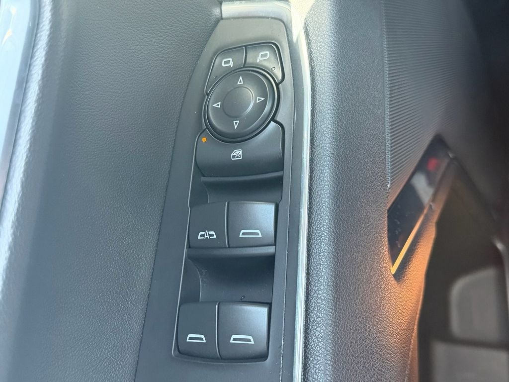 Used 2025 Black Chevrolet RST image 31