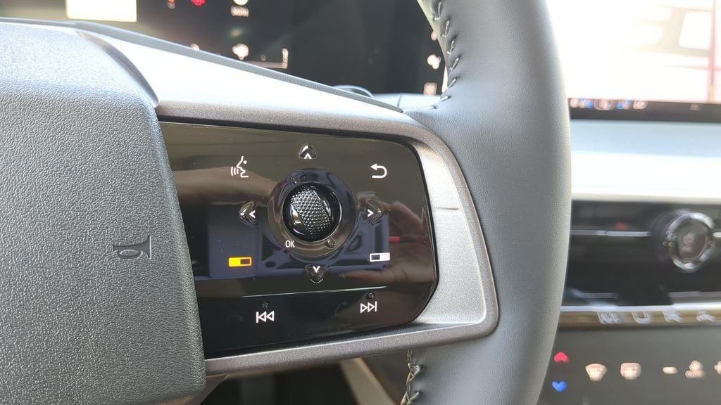 New 2026 Everest White Pearl TriCoat Nissan Platinum image 23