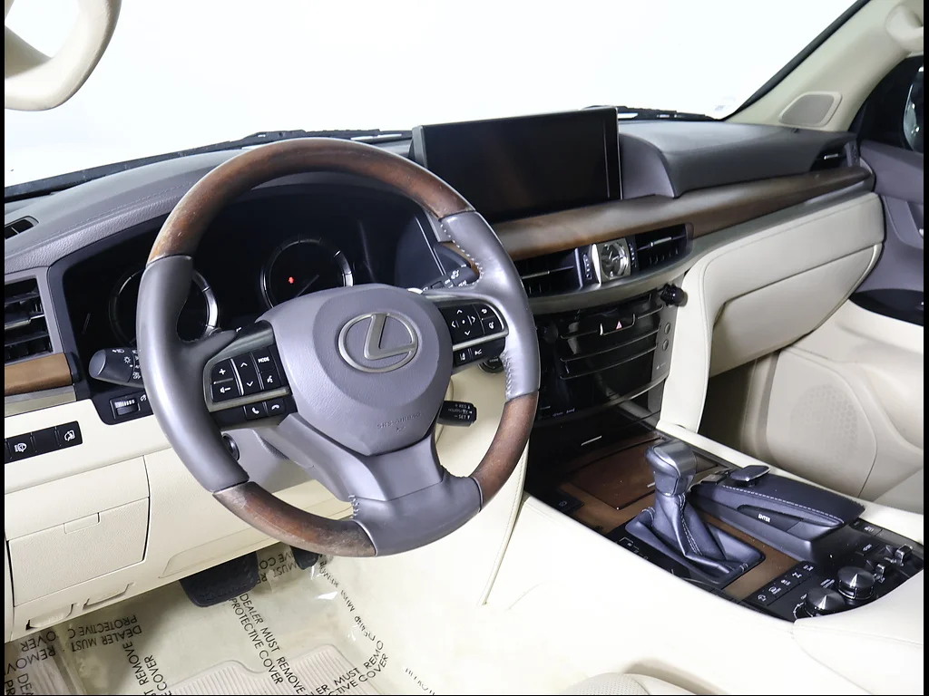 Used 2019 Eminent White Pearl Lexus Two-Row image 6