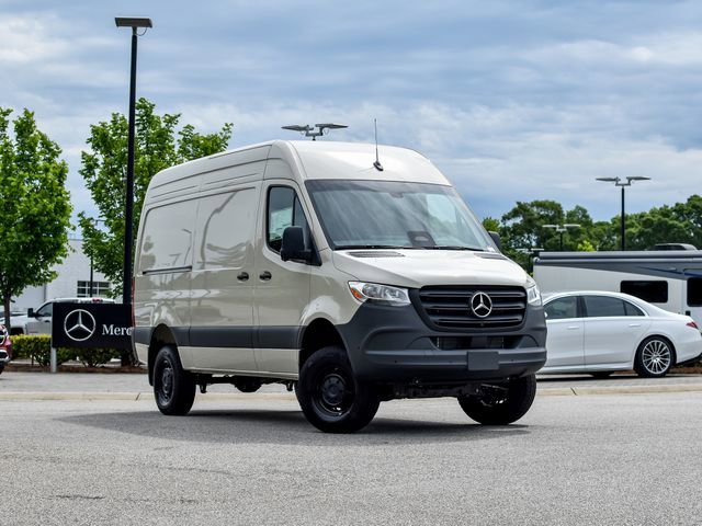 New 2026 Pebble Gray Mercedes-Benz Cargo 144 WB image 35