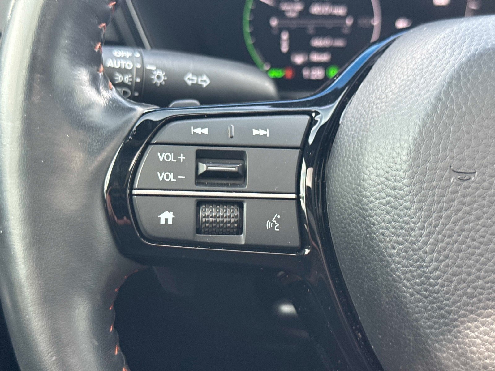 Used 2024 Urban Gray Pearl Honda Sport Touring image 28