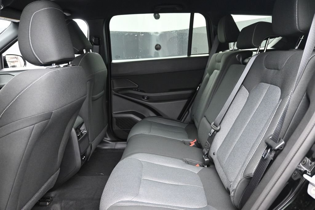 New 2026 Diamond Black Crystal Pearlcoat Jeep Laredo image 10