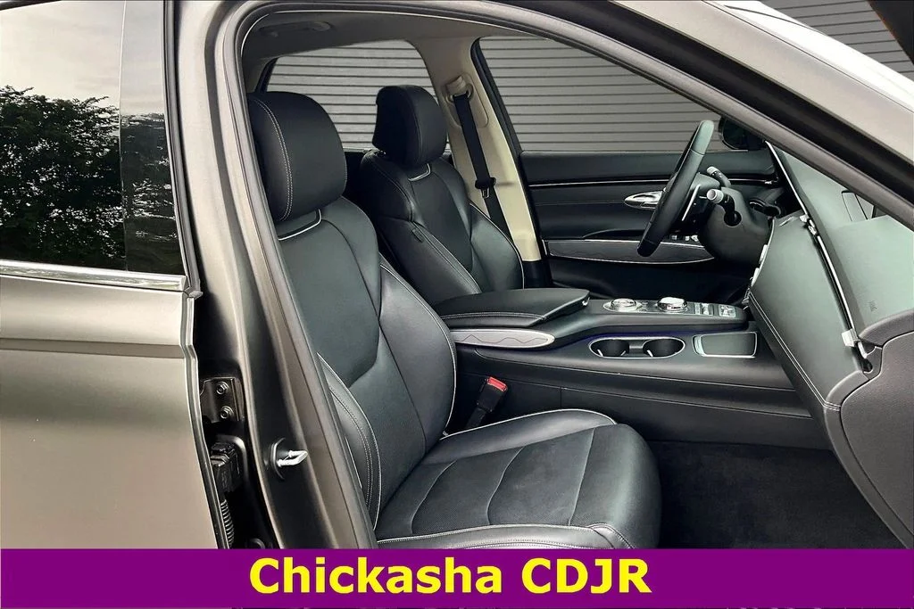 Used 2023 Gray Genesis 2.5T image 26