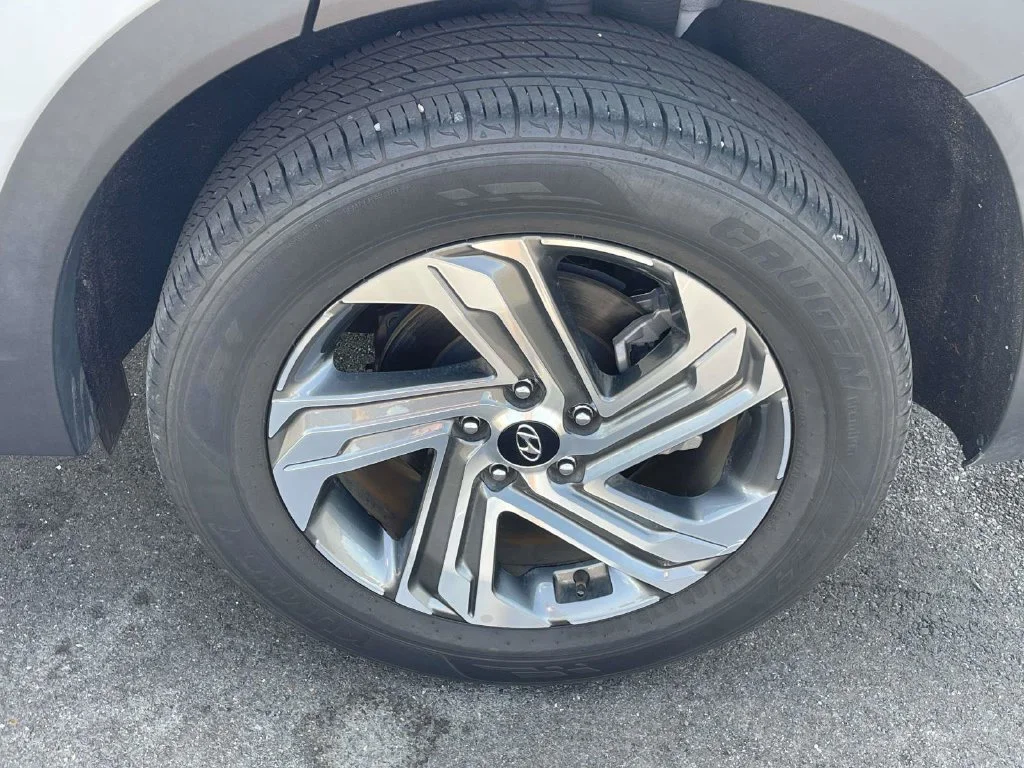 Certified Used 2023 White Hyundai SEL image 9