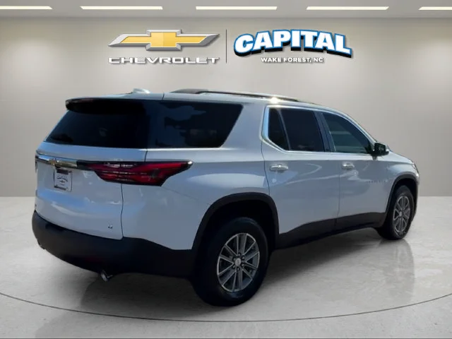 Used 2023 SUMMIT WHITE Chevrolet LT Cloth image 5