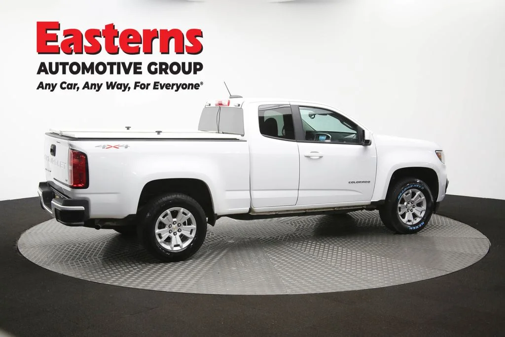 Used 2022 White Chevrolet LT image 40