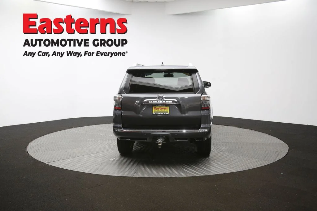 Used 2015 Gray Toyota Limited image 38