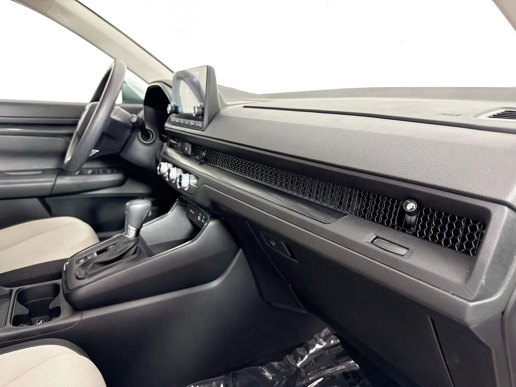 Used 2023  Honda EX image 28