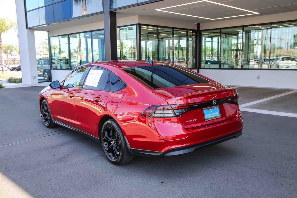 2025 Honda Accord SE - Photo 32