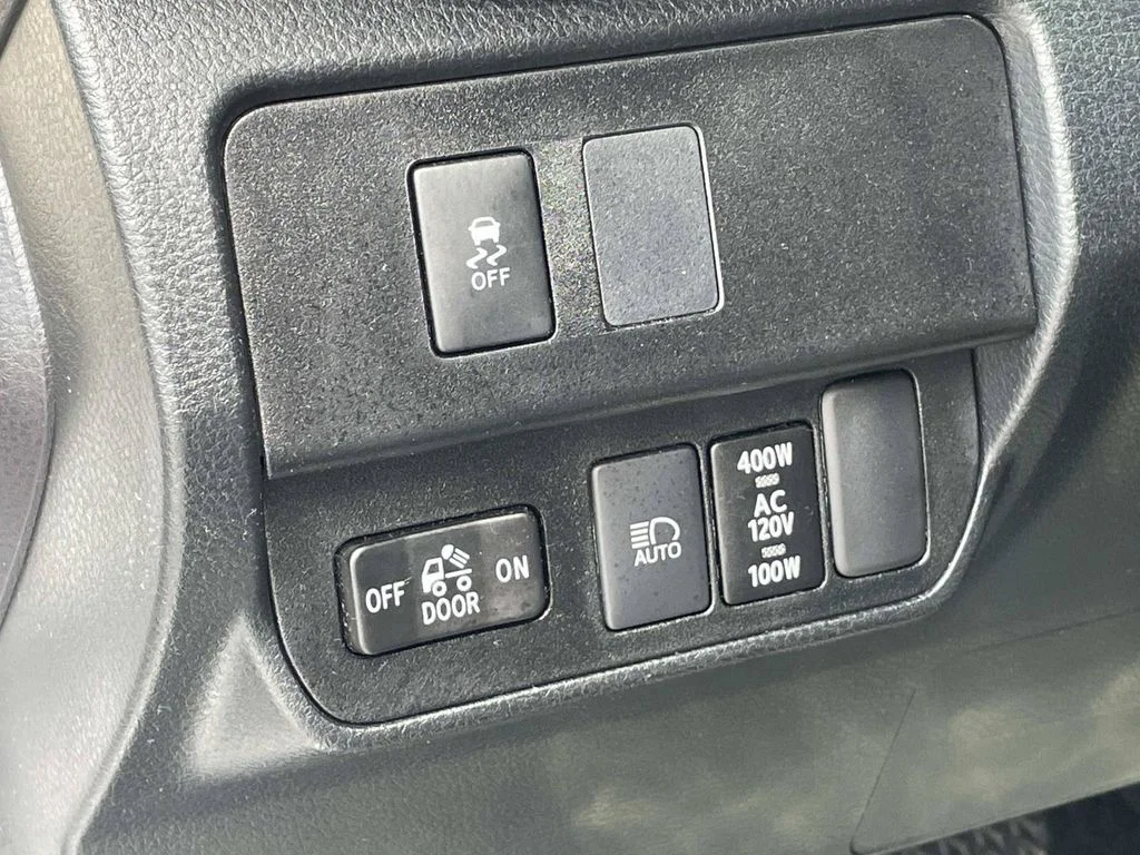 Certified Used 2022 White Toyota TRD Sport image 27