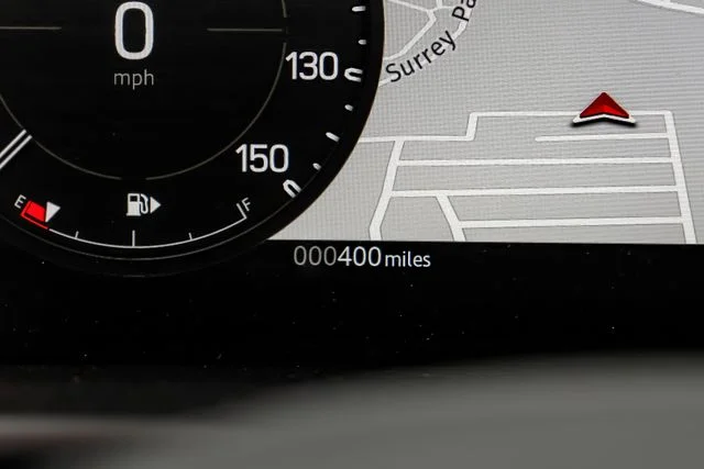 2025 Land Rover Defender V8 - Photo 24