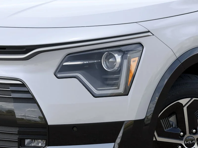 New 2026 Snow White Pearl Kia SX image 10