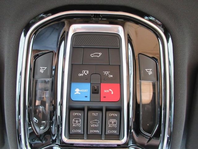 Used 2023 Gray Jeep Summit image 29