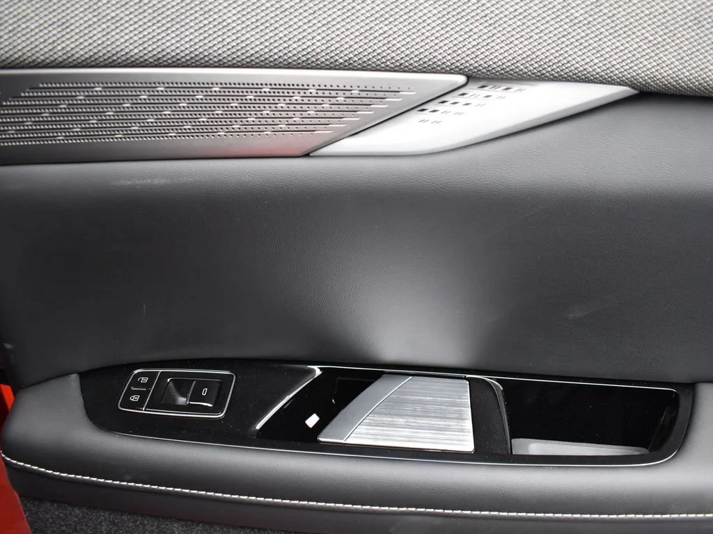 2026 Cadillac OPTIQ Premium Sport - Photo 33