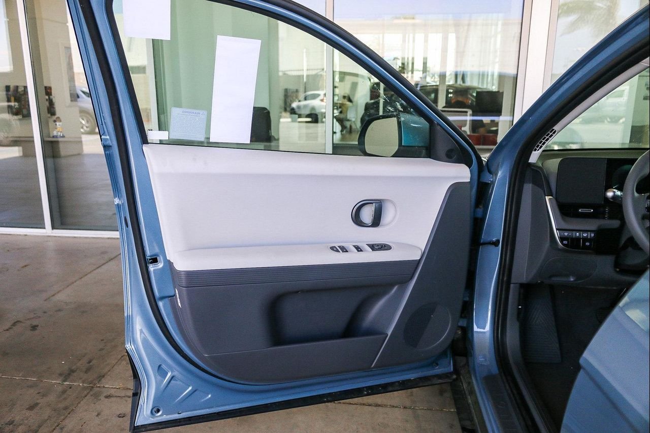 New 2026 Blue Hyundai SEL image 23