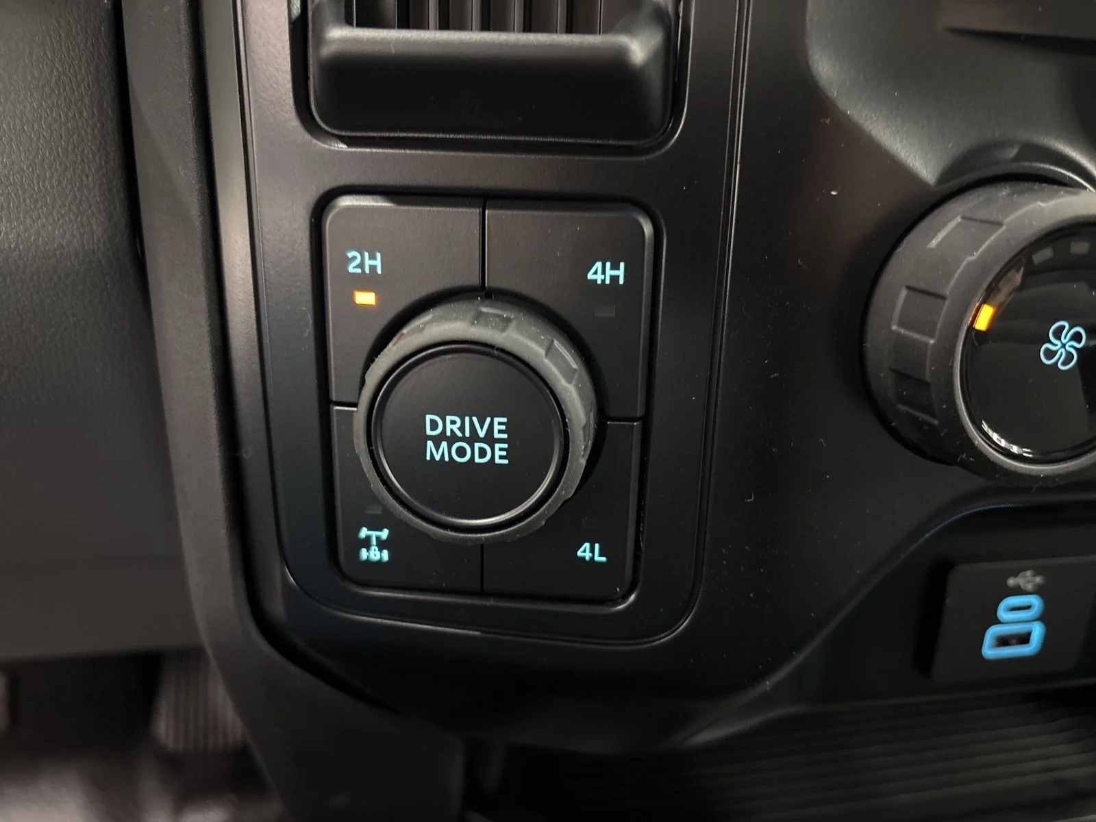 2026 Ford F-250 Super Duty XL - Photo 17