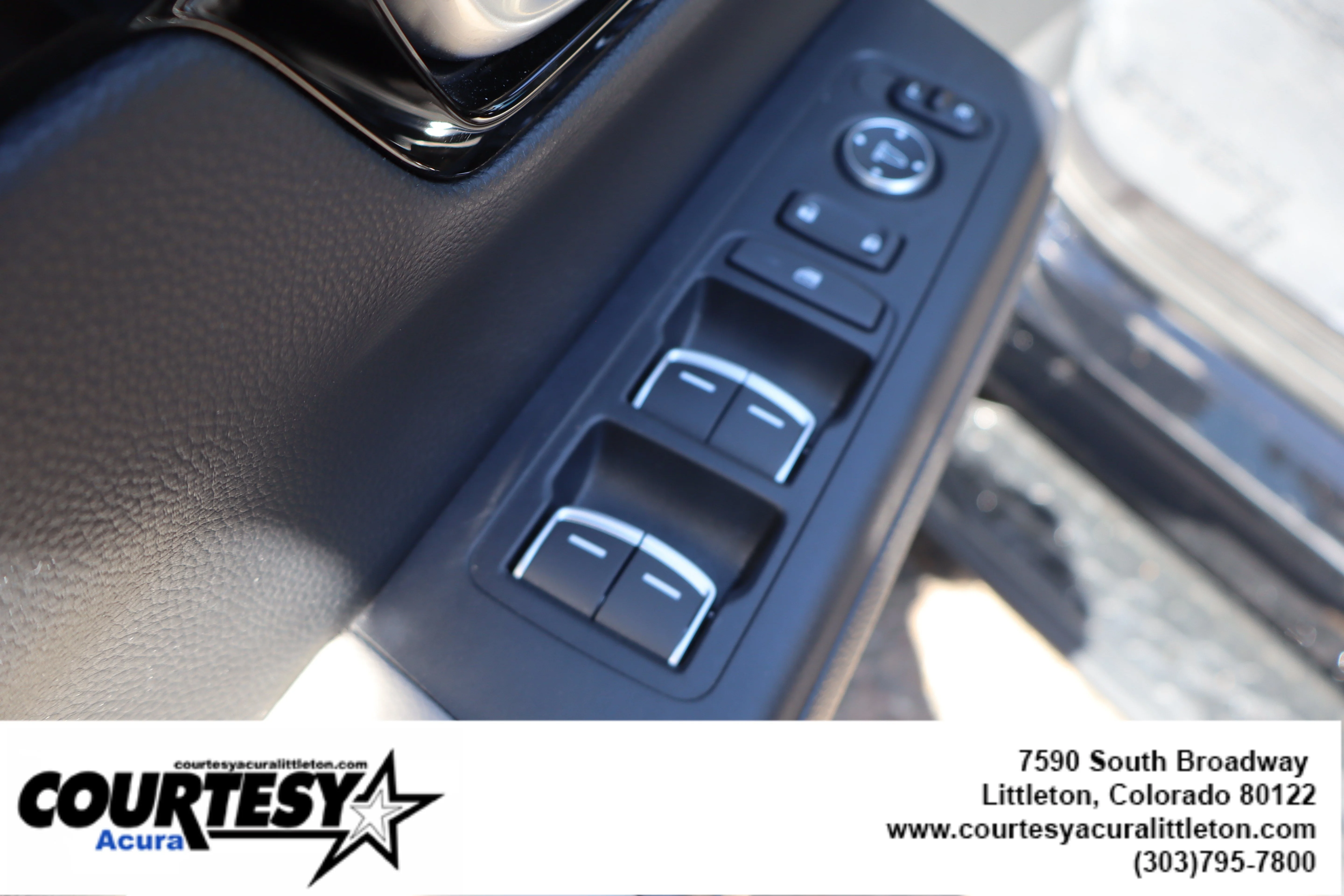 Used 2023 Crystal Black Pearl Honda EX-L image 23
