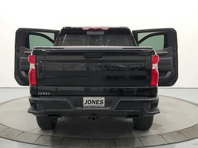 Used 2026 Black Chevrolet High Country image 14